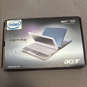 Acer Aspire OneD257–13404